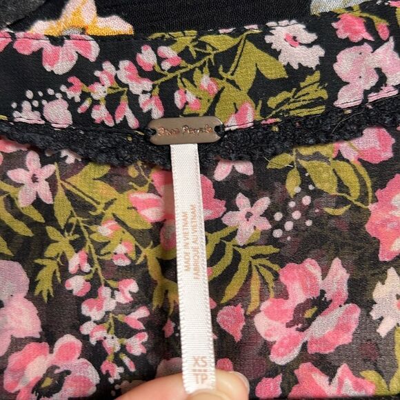 Free People Hold On To Me Floral Print Blouse - Picture 5 of 8